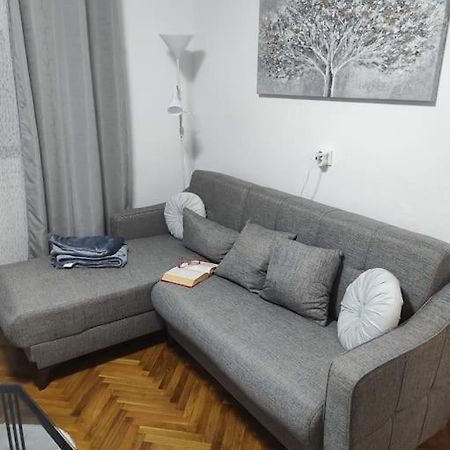 Nina Appartement Zagreb Buitenkant foto