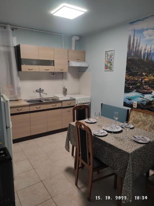 Nina Appartement Zagreb Buitenkant foto